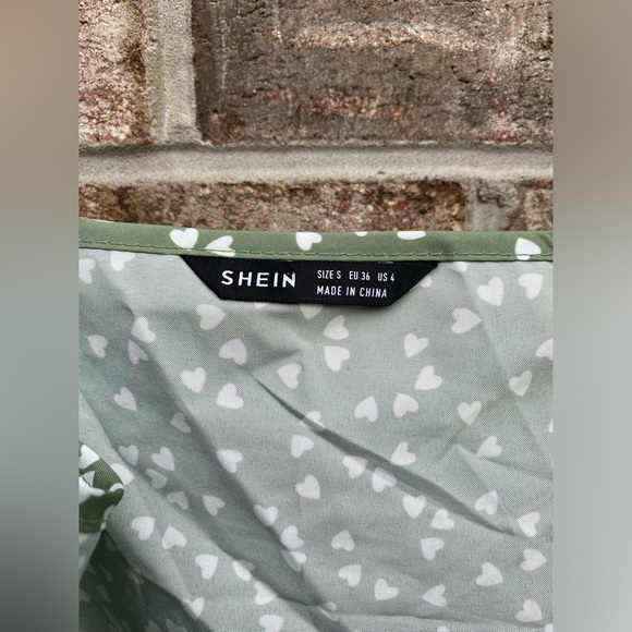 NWOTs Green Apple & White Floral Wrap Around Ruffle Sundress - Picture 8 of 8